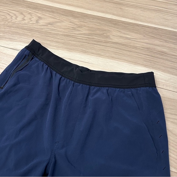 LIKE NEW Ten Thousand Men’s Interval Athletic 7” Linerless Shorts - Picture 3 of 8